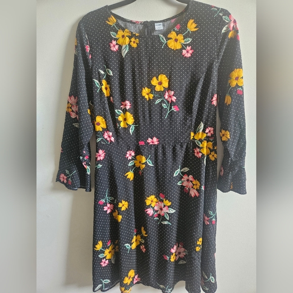 Dresses & Skirts - Old Navy Family Photo Dress